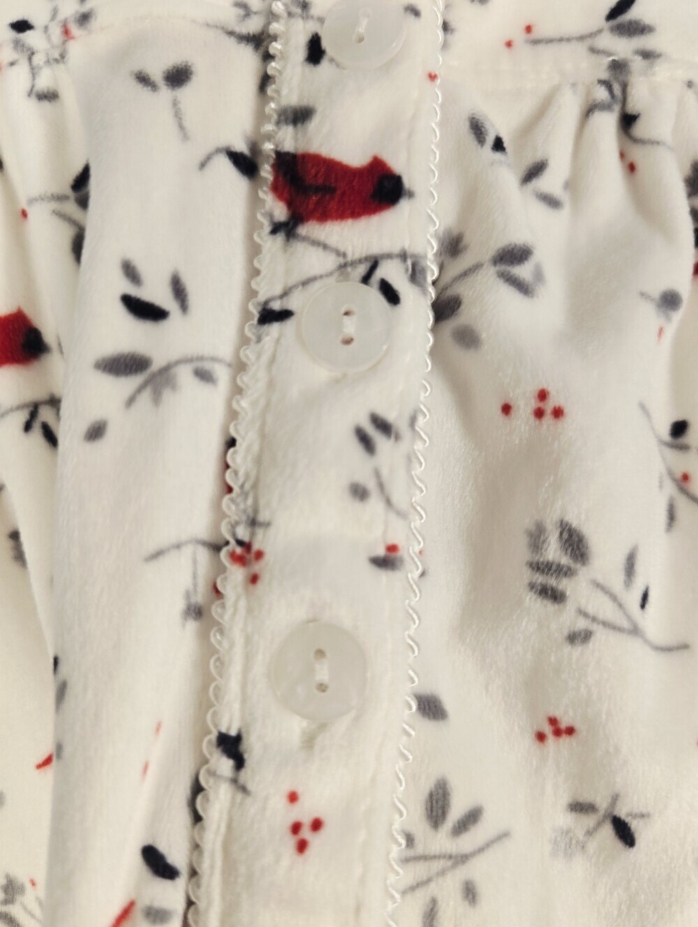 Aria White W/ Red Cardinals L Sleeve Soft Poly Span Flannel Nightgown. Ladies L - Picture 5 of 11
